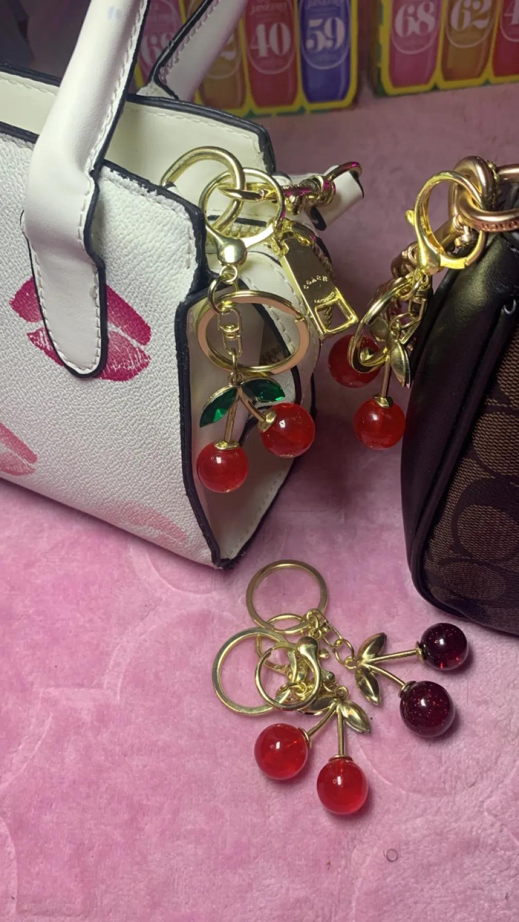 cherry charm🍒