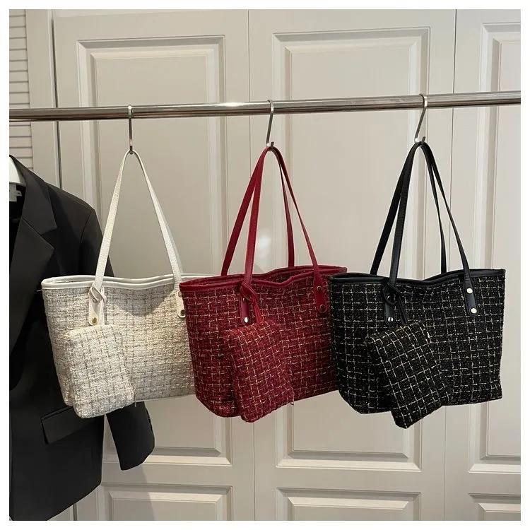 Sacs cabas tweed avec mini pochette